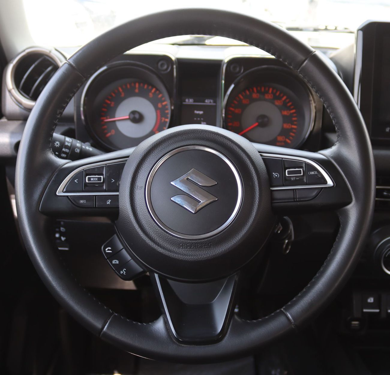 Suzuki Jimny GLX 1.5L (5-Doors) Suzuki Jimny 2024 - 4WD, GCC, in excellent condition, 38,000 km, 1.5L engine, pri