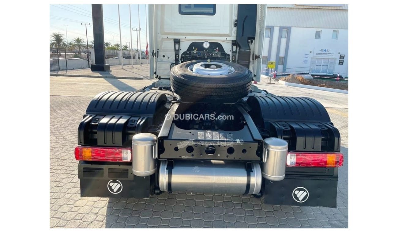 Foton Auman EST Foton Auman EST 4X2 Tractor Head, 3600mm Wheel base, Automatic ZF Transmission and Cummins Engine