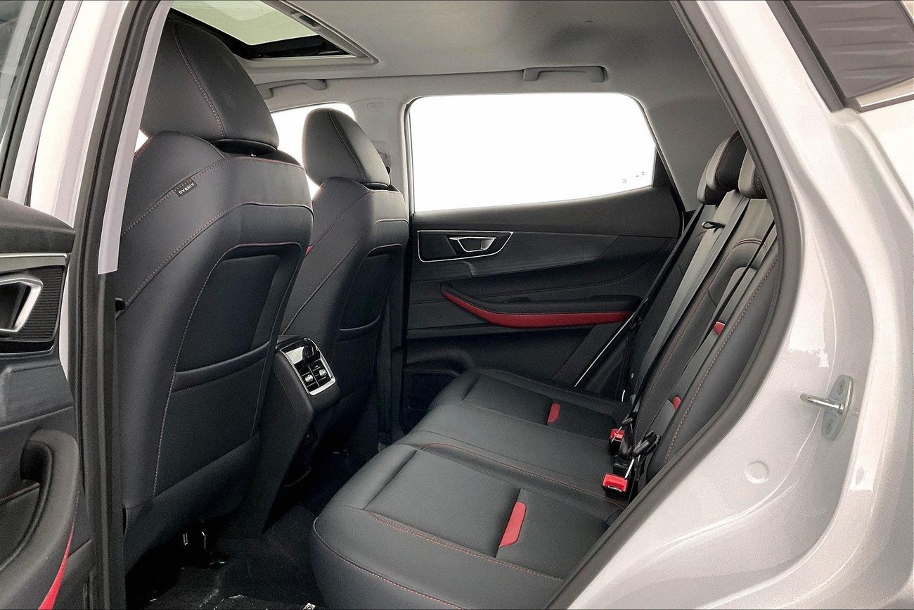 نيسان صني SV | ضمان مجاني لمدة عام | 0 دفعة أولى