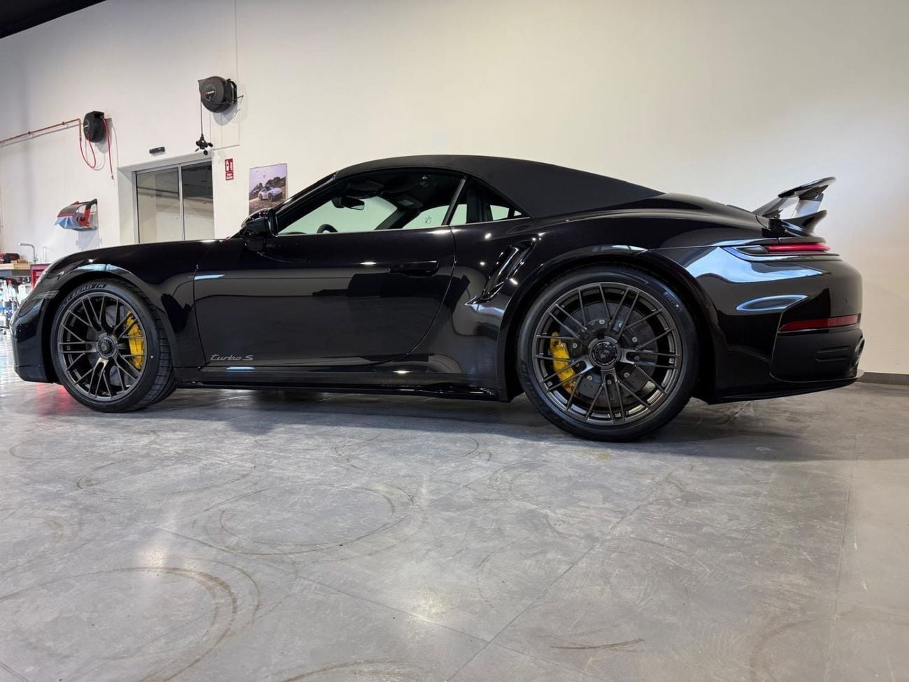 Porsche 911 Turbo S (992)