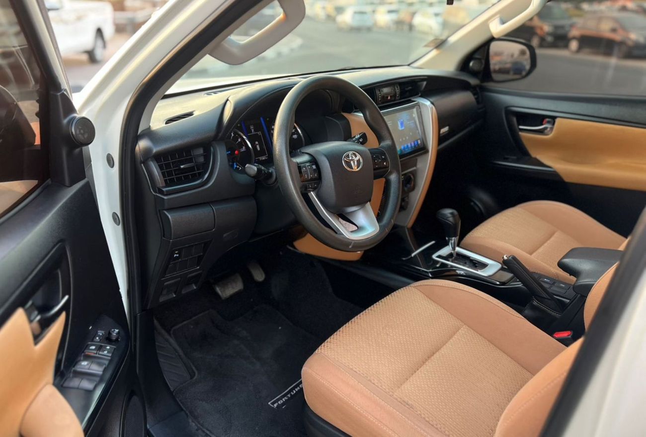 Toyota Fortuner 2019 Toyota Fortuner EXR 2.7 L V4 -AWD 4x4 - Rear CAM & Sensor - Cruise Control -  71000 km