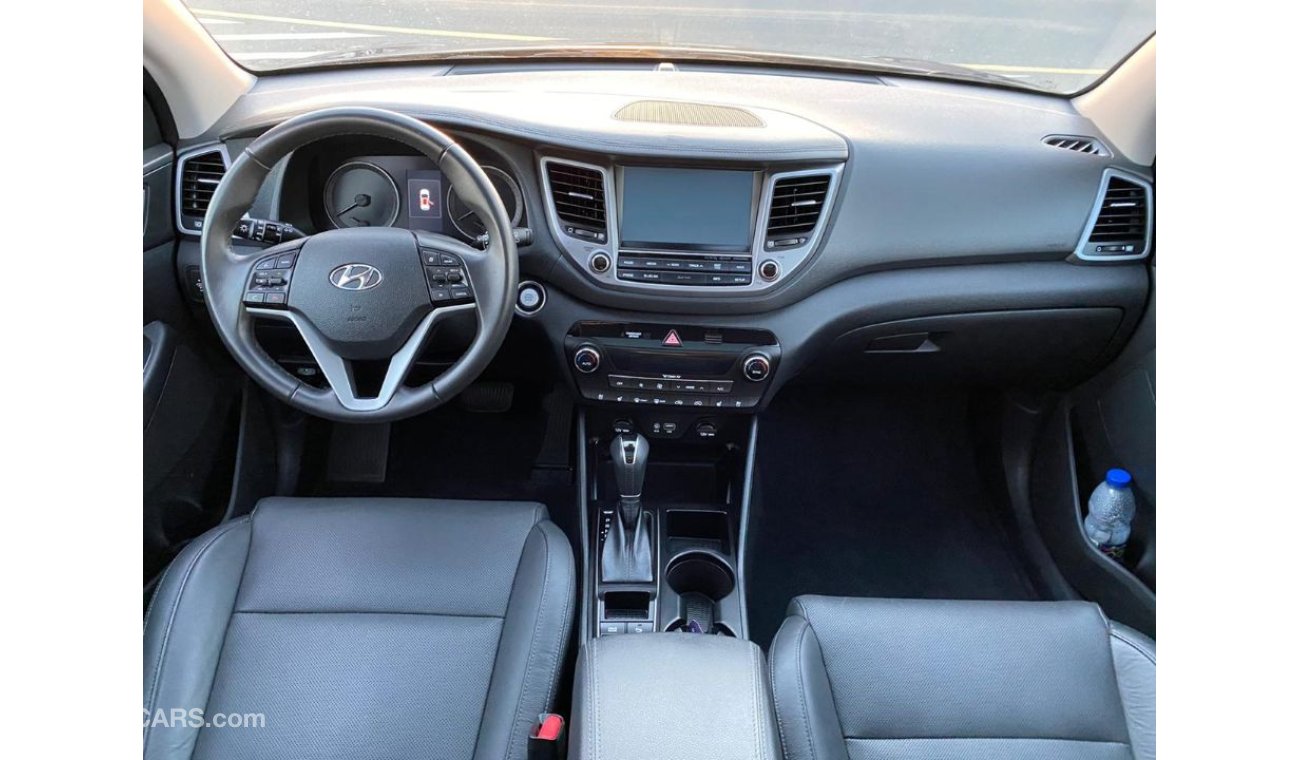 Hyundai Tucson 1.6L LIMITED OPTION WITH LEATHER SEATS, SUNROOF AND PUSH START