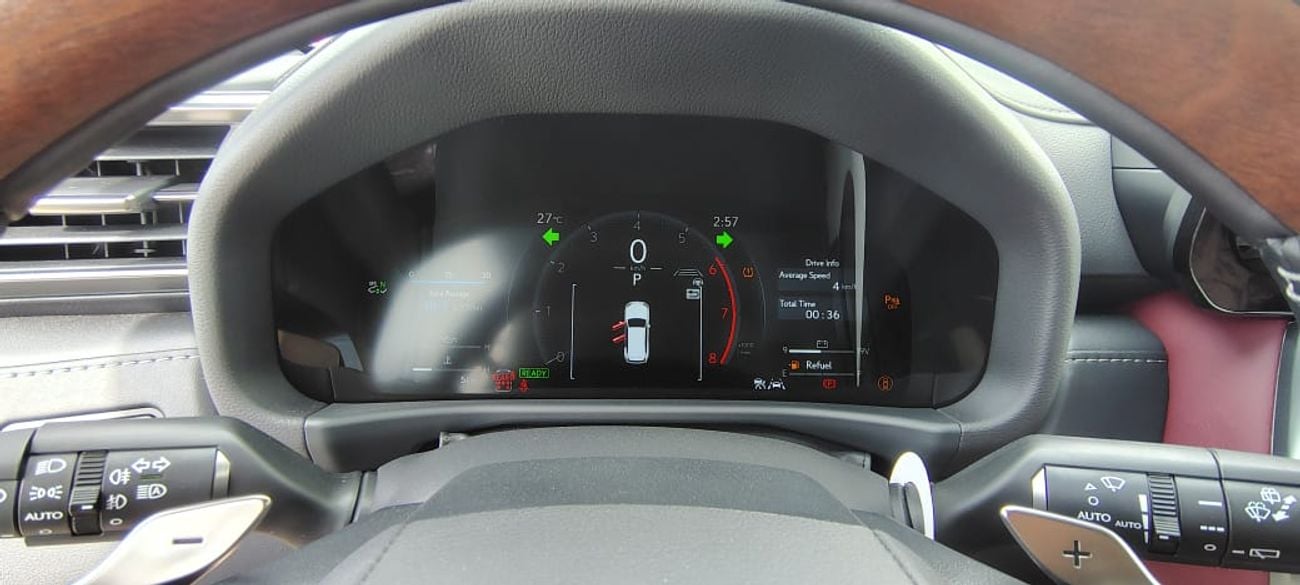 لكزس LX 700h Signature