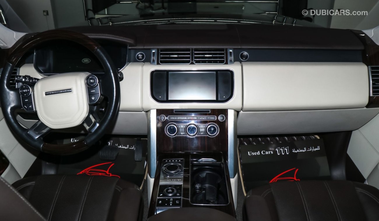 Land Rover Range Rover Vogue SE Supercharged / Warranty / Service Contract / GCC Specifications
