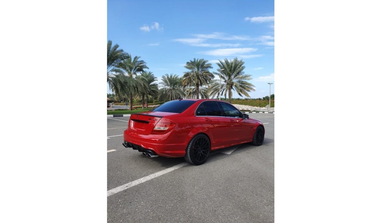 مرسيدس بنز C 63 AMG مرسيدس c63 اي ام جي ٢٠٠٩