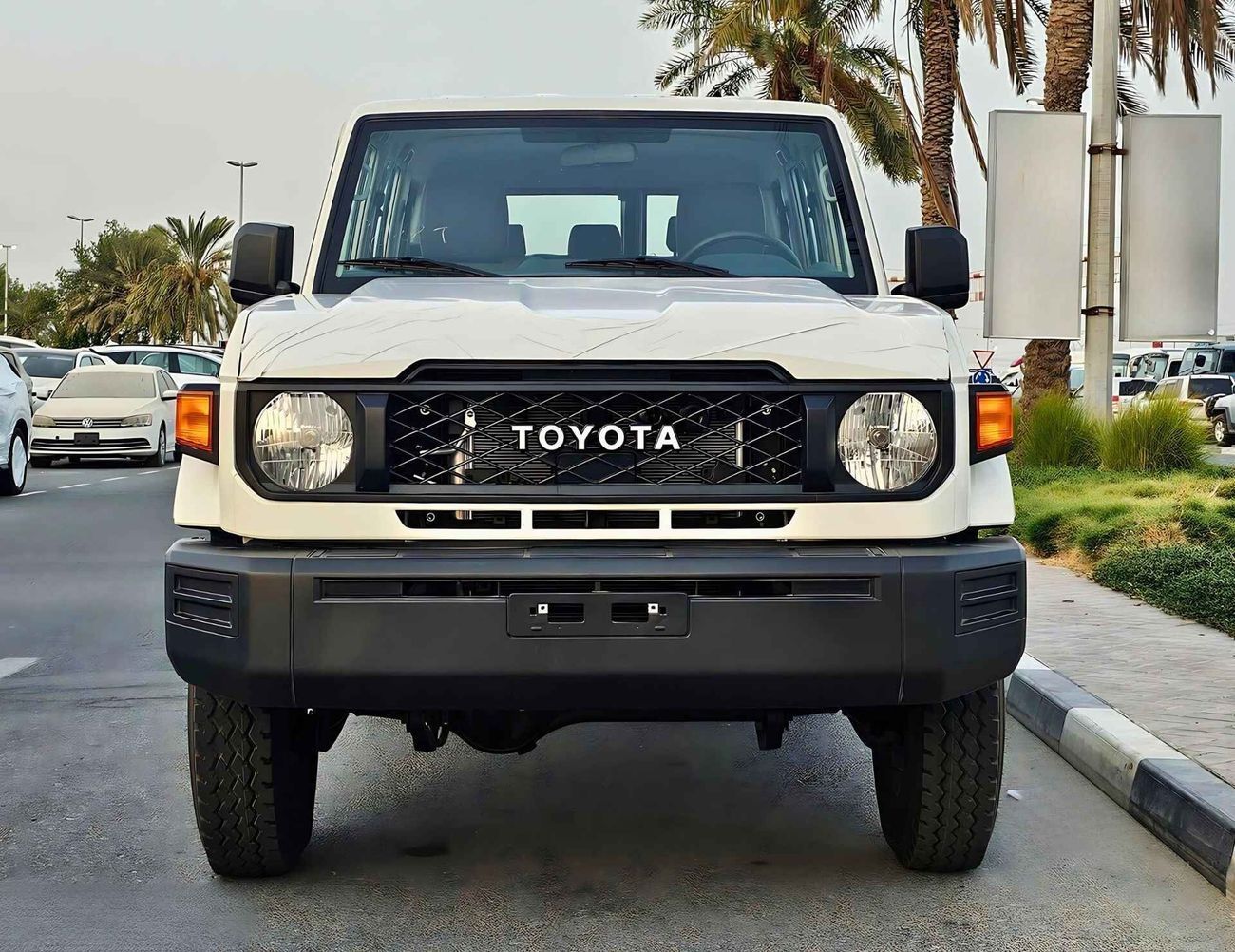 Toyota Land Cruiser 70 4.2L DIESEL | M/T | POWER WINDOWS WITH LEATHER | 4WD (CODE # 68037)