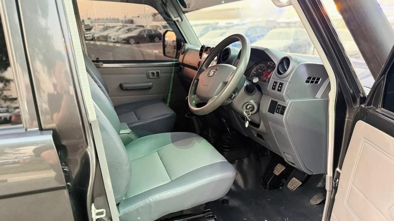 تويوتا لاند كروزر بيك آب MODIFIED TO 2025 MODEL | 4.5L DIESEL | OFF ROAD MODIFIED | MANUAL TRANSMISSION | RHD