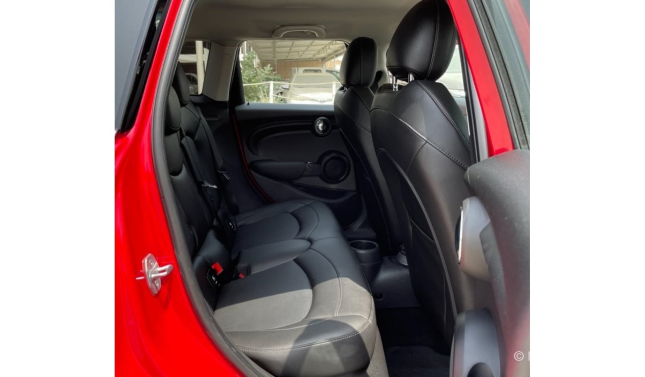 Mini Cooper MINI COOPER five - door Perfect condition
