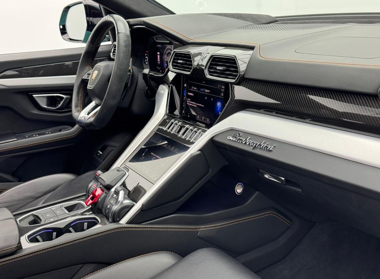 لامبورغيني اوروس STD 4.0T V8 2020 Lamborghini Urus, 1 Year Warranty, Full Service History, Excellent Condition