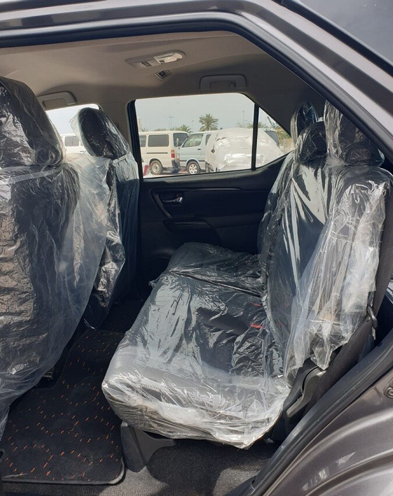 Toyota Fortuner 2.7L 4WD PETROL (USED)