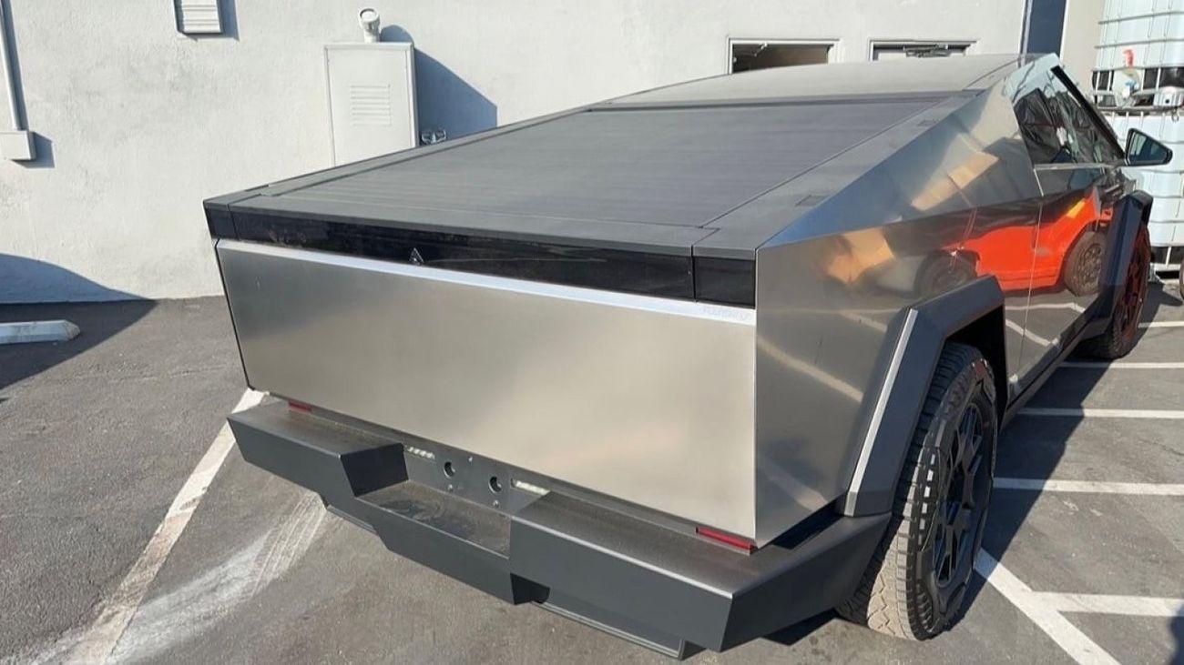 تسلا سايبرتراك BRAND NEW /ZRRO KM / ELECTRIC CAR /MODEL 2024