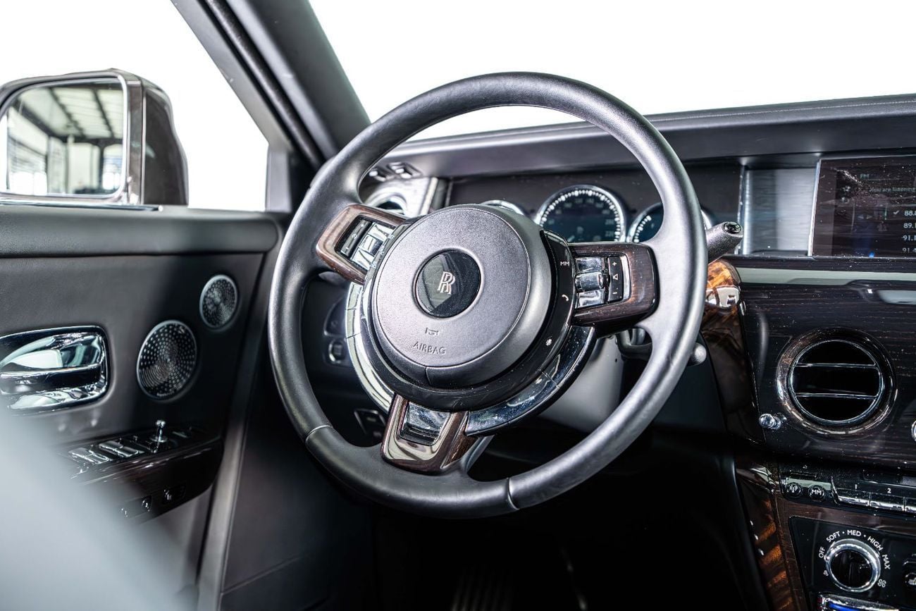 Rolls-Royce Phantom Std 6.8L Diamond Grey Exterior Color-24 Inch Chrome Rims-Star Light System