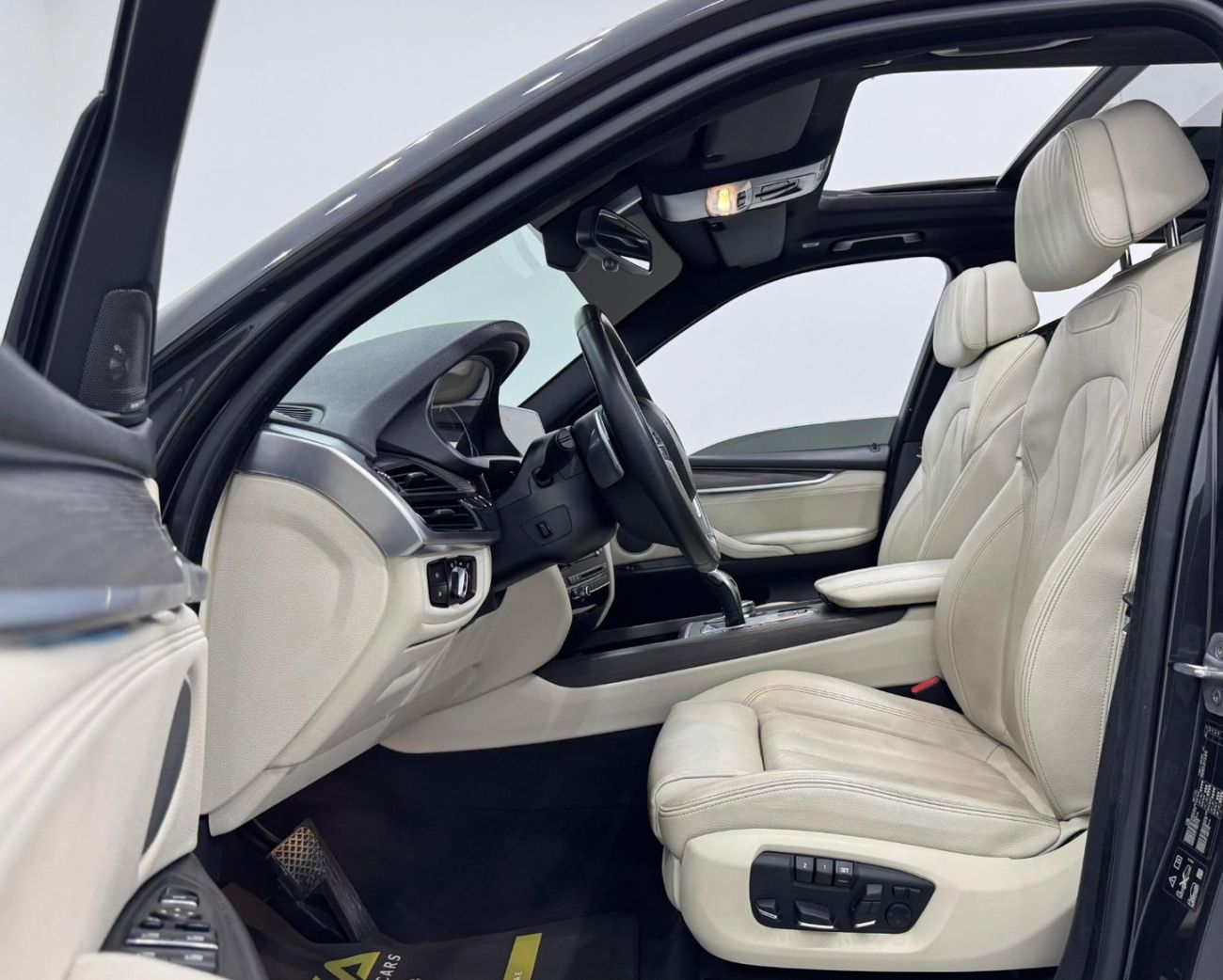 BMW X5 35i Exclusive 3.0L (7 Seater) 2017 BMW X5 xDrive35i, Feb 2025 BMW Service Pack, Full Options, 7 Seat