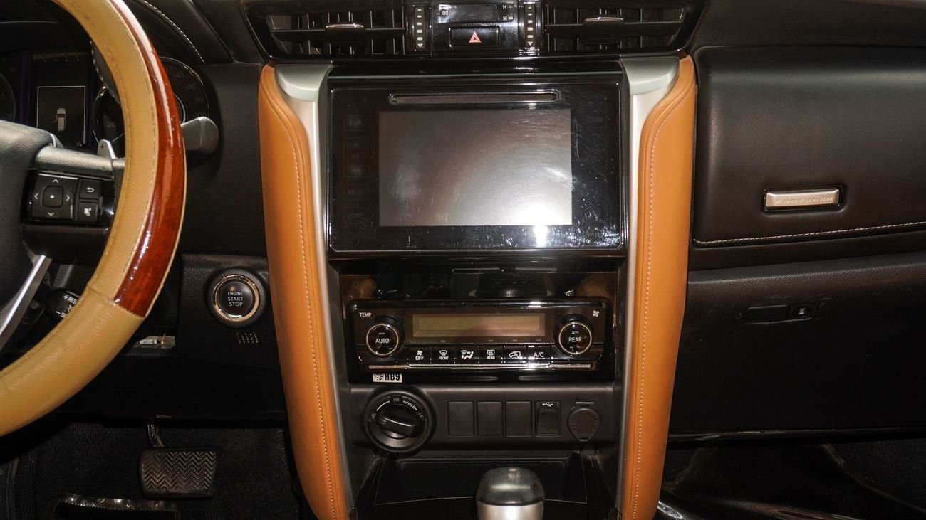 Toyota Fortuner GXR V6