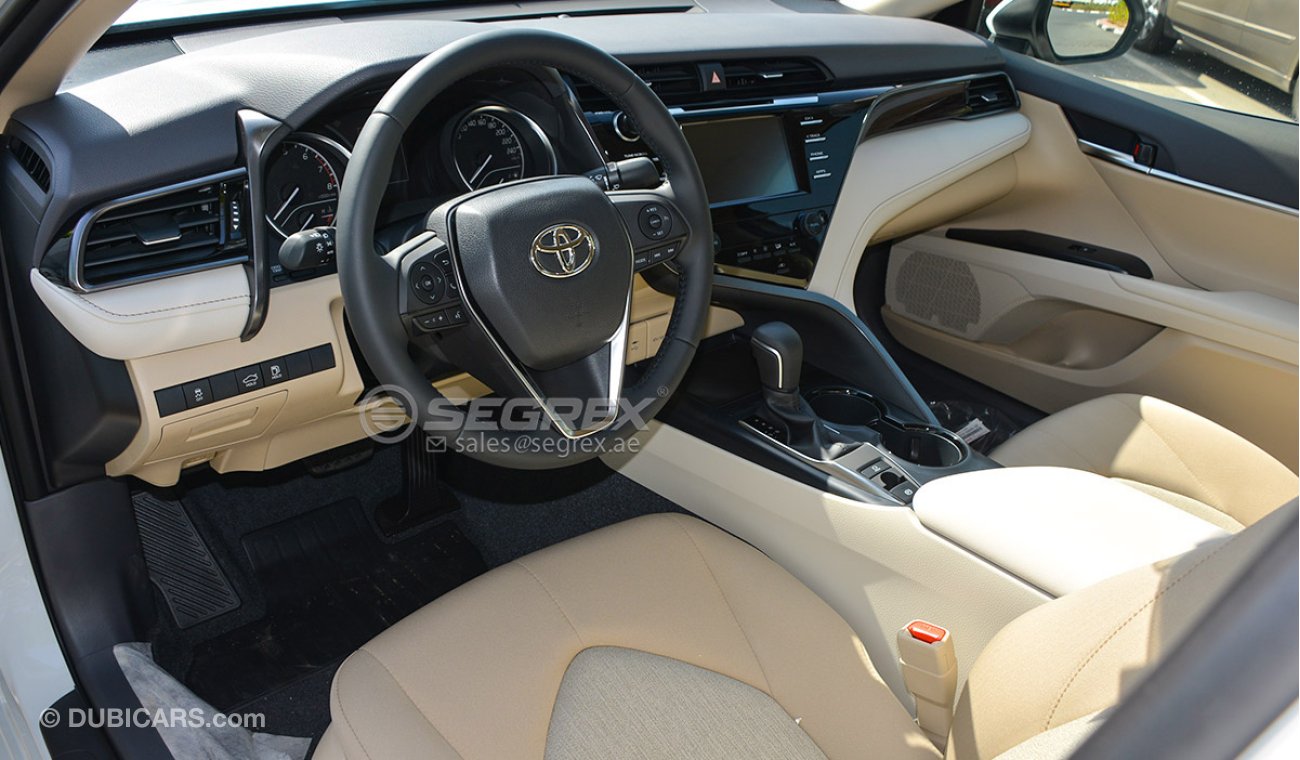 Toyota Camry 2.5 GLE AT With Sunroof/ Power Driver Seats, Smart Key + Button Start + Rear Camera + Dvd