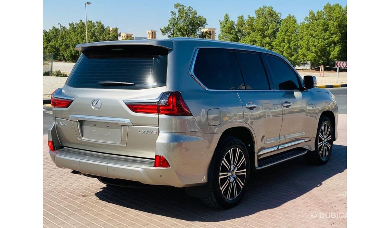 Lexus LX570