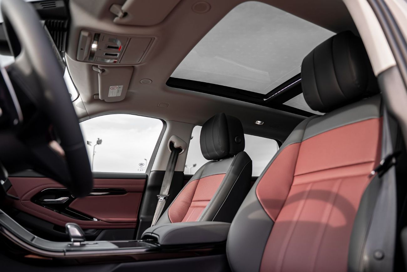 لاند روفر رانج روفر إيفوك Land Rover Evoque R Dynamic SE 2026 Automatic 0 Km 4 Cylinder All Wheel Drive (AWD) SUV Light Gray