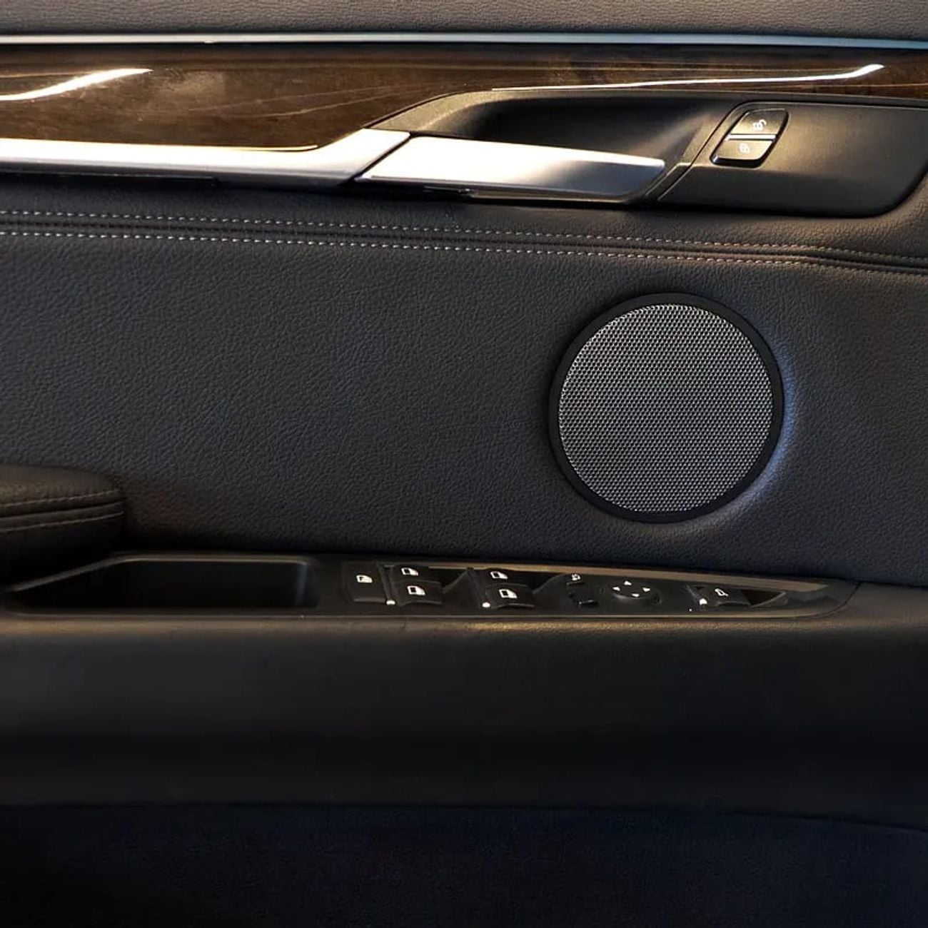 BMW X6 1,632 P.M • 0% Downpayment • xDrive35i M Sport • Clean Title • 1 Year Warranty