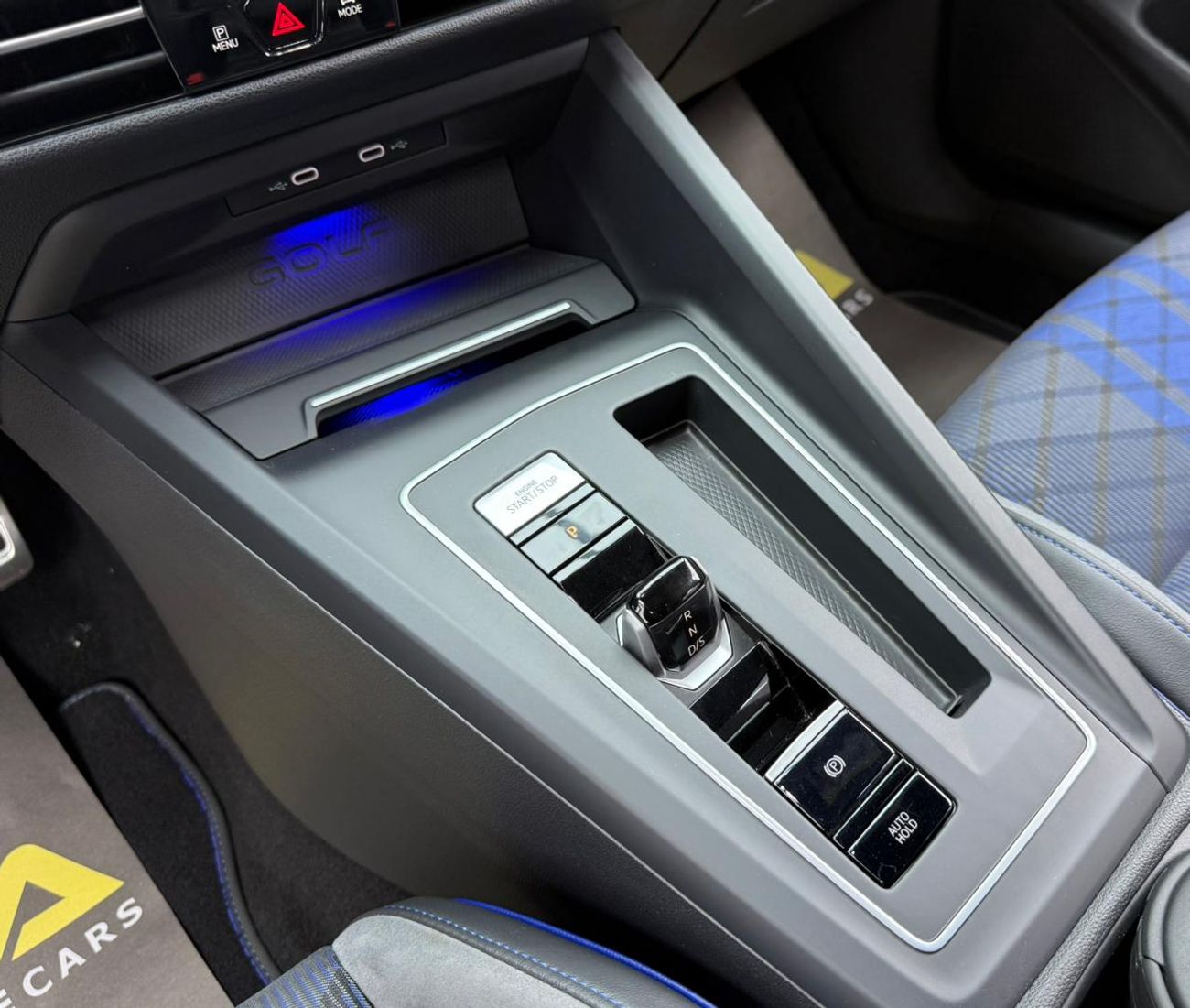 فولكس واجن جولف ار 2022 Volkswagen Golf R, 2027 VW Warranty, 2029 VW Service Pack, Full VW Service History, GCC