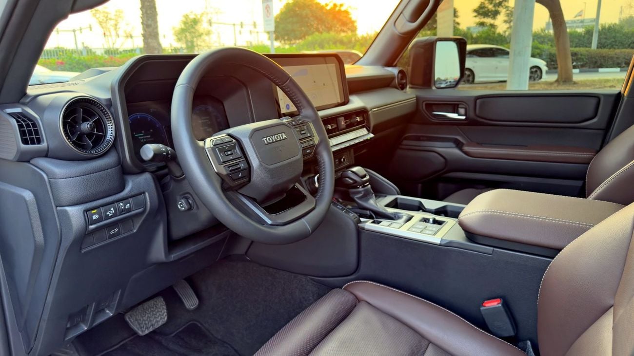 Toyota Prado Adventure Mono Tone 2.4T