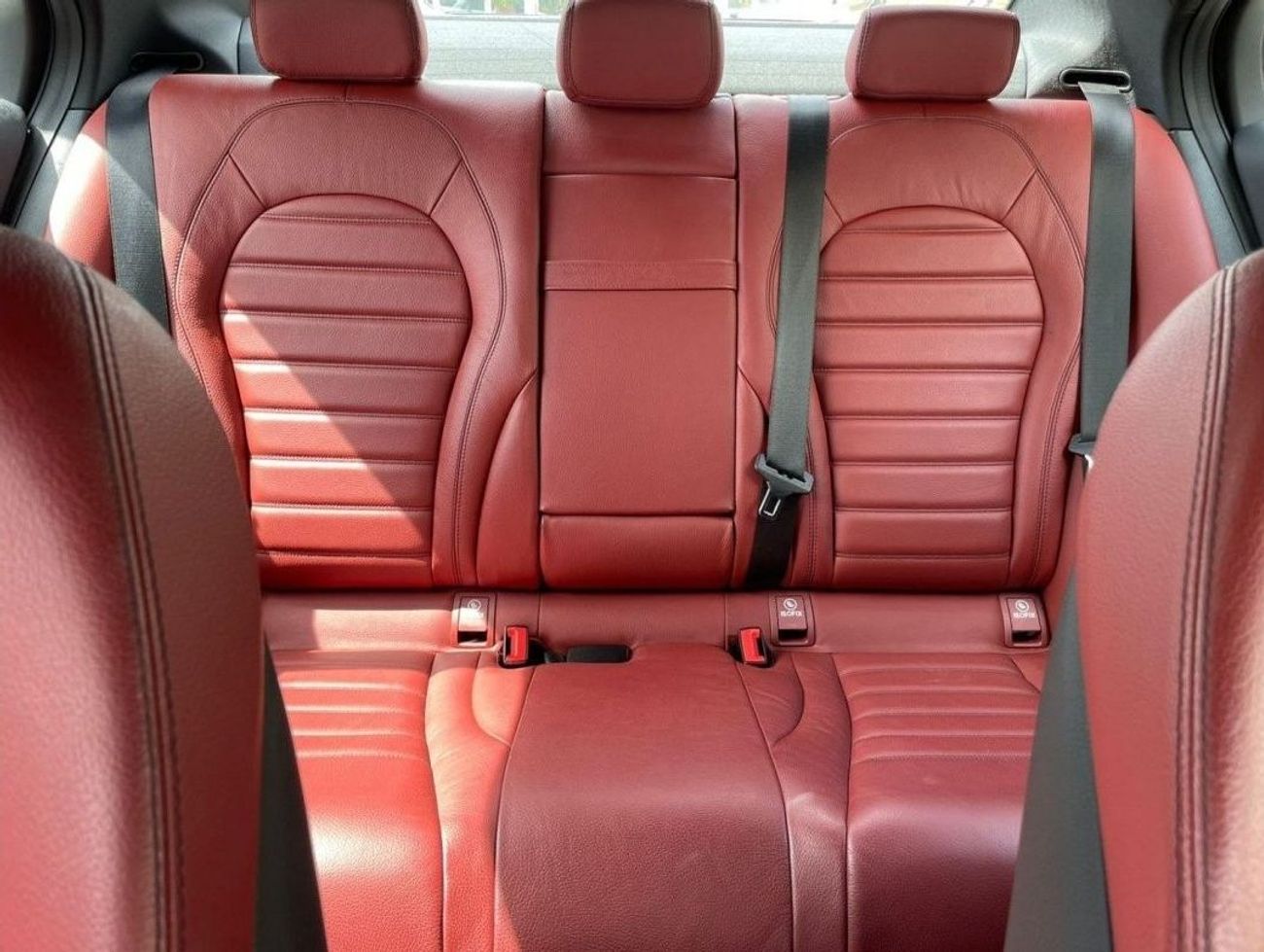 مرسيدس بنز C 200 بريميوم