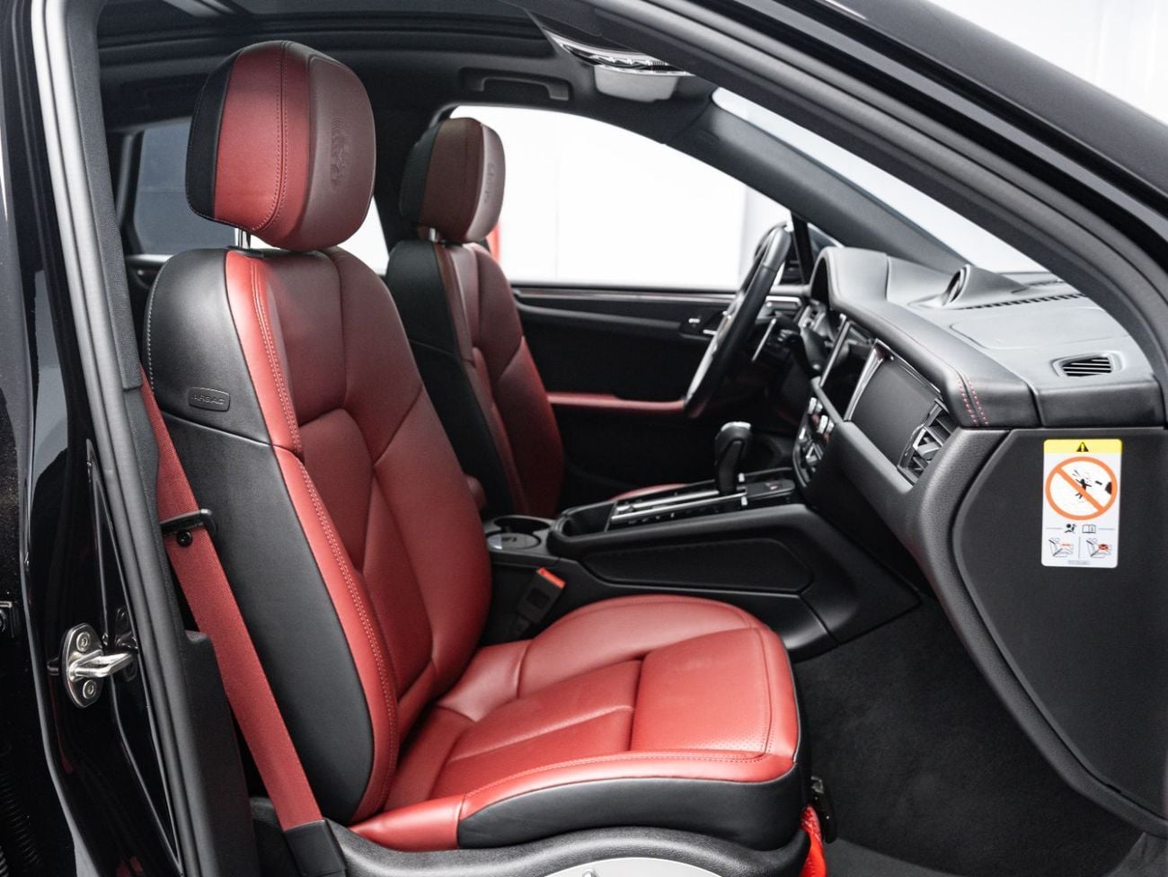 بورش ماكان The BEST Ramadan Offer in the UAE - Limited Time, March 2027 Porsche Warranty, GCC