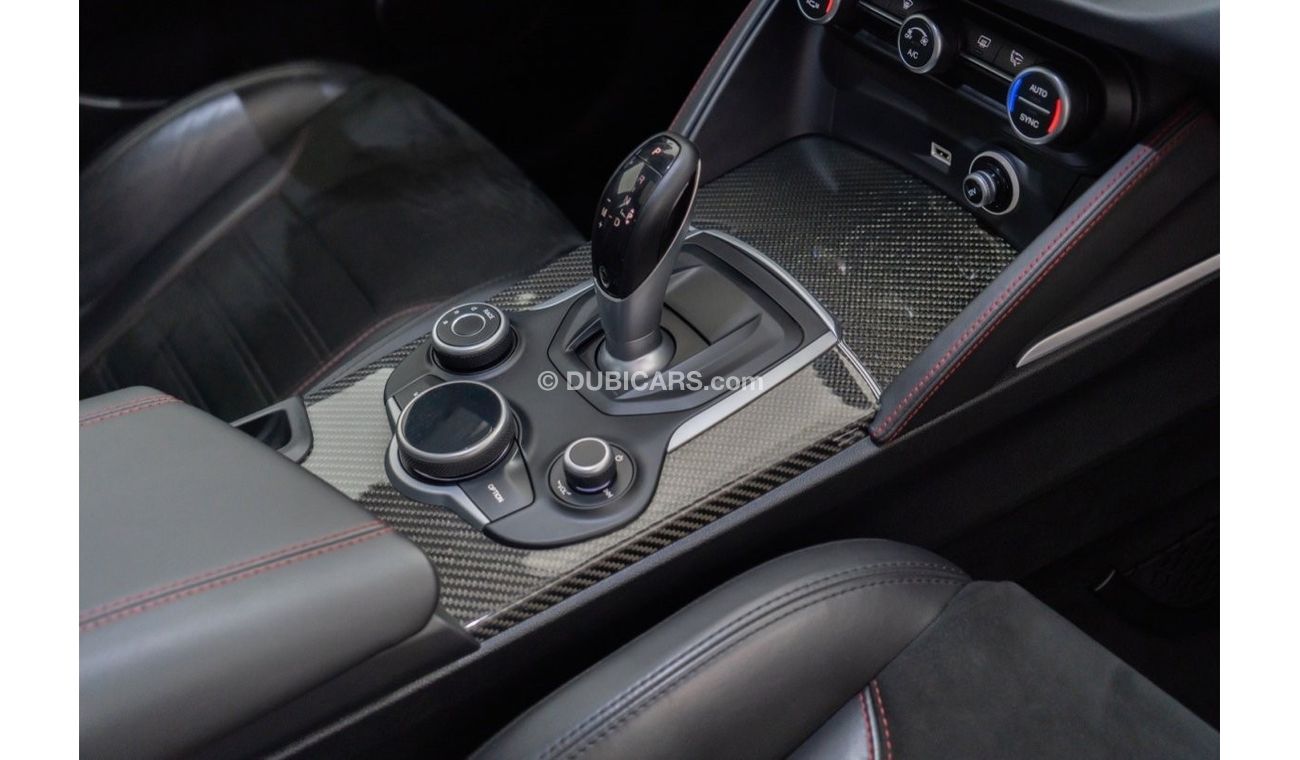 Alfa Romeo Stelvio 2018 Alfa Romeo Stelvio Quadrifoglio / Extended Warranty until May 2025 & Alfa Romeo Service Pack