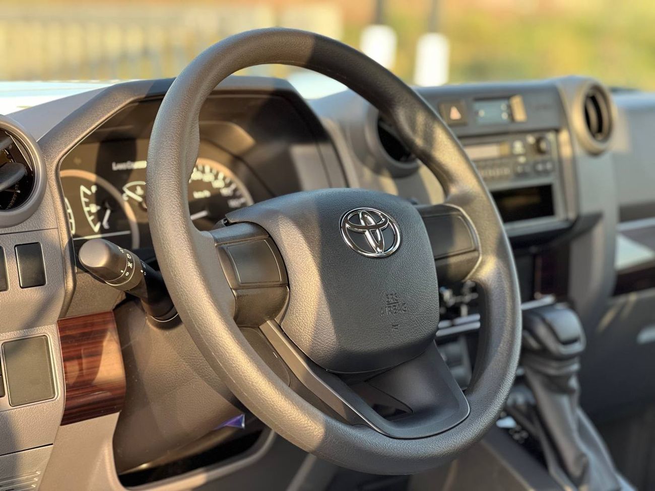 تويوتا لاند كروزر 70 3 DOOR LC78 2.8L DSL A/T // 2025 // STANDARD OPTION WITH MANUAL WINDOWS // SPECIAL OFFER // BY FORMU