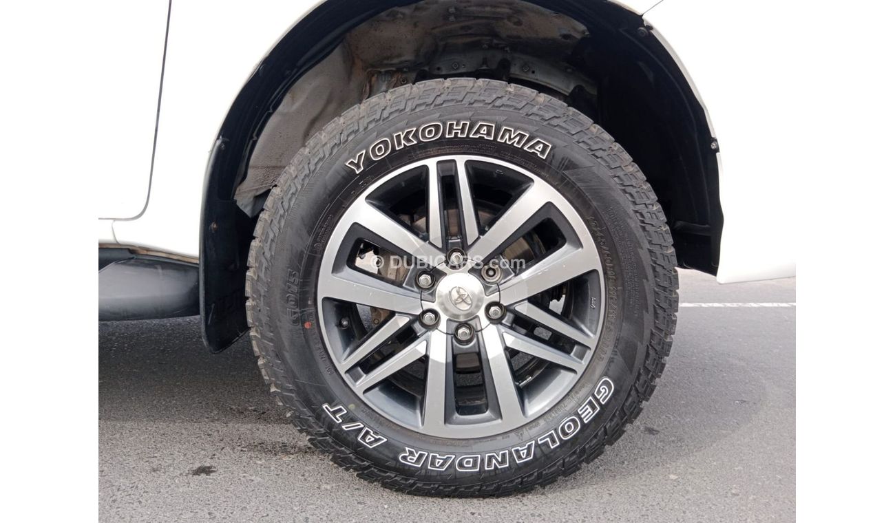 Toyota Hilux TOYOTA HILUX PICK UP RIGHT HAND DRIVE(PM05217)