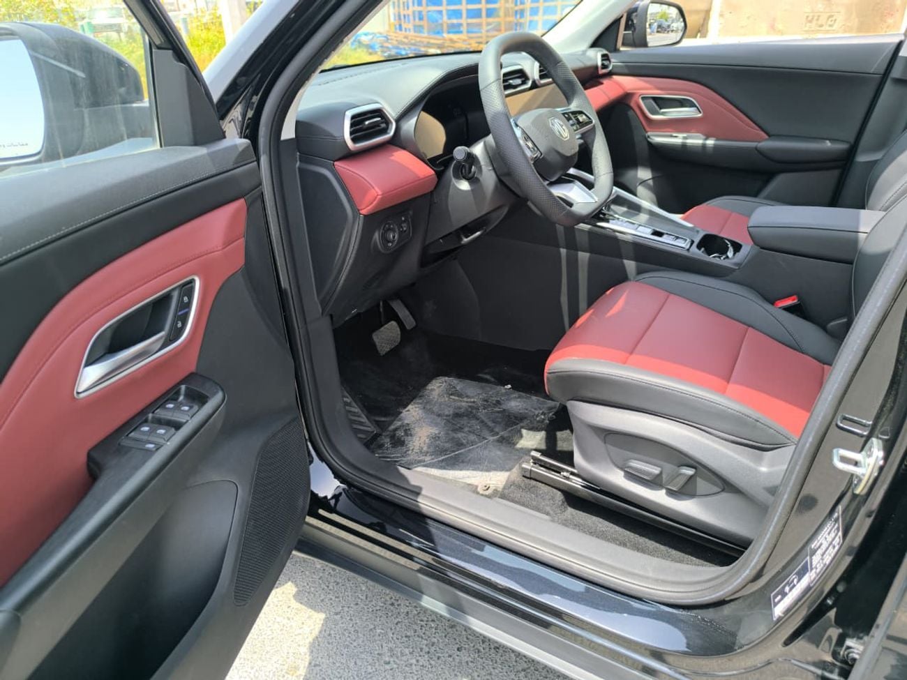 MG ZS LUX MG ZS 1.5 Turbo Engine New Shape GCC Specs Full Option 2025 Model Brand New