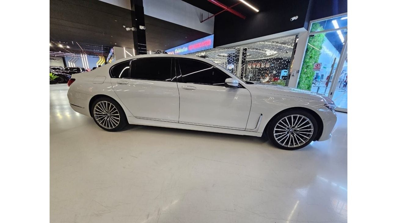 بي أم دبليو 730Li Std