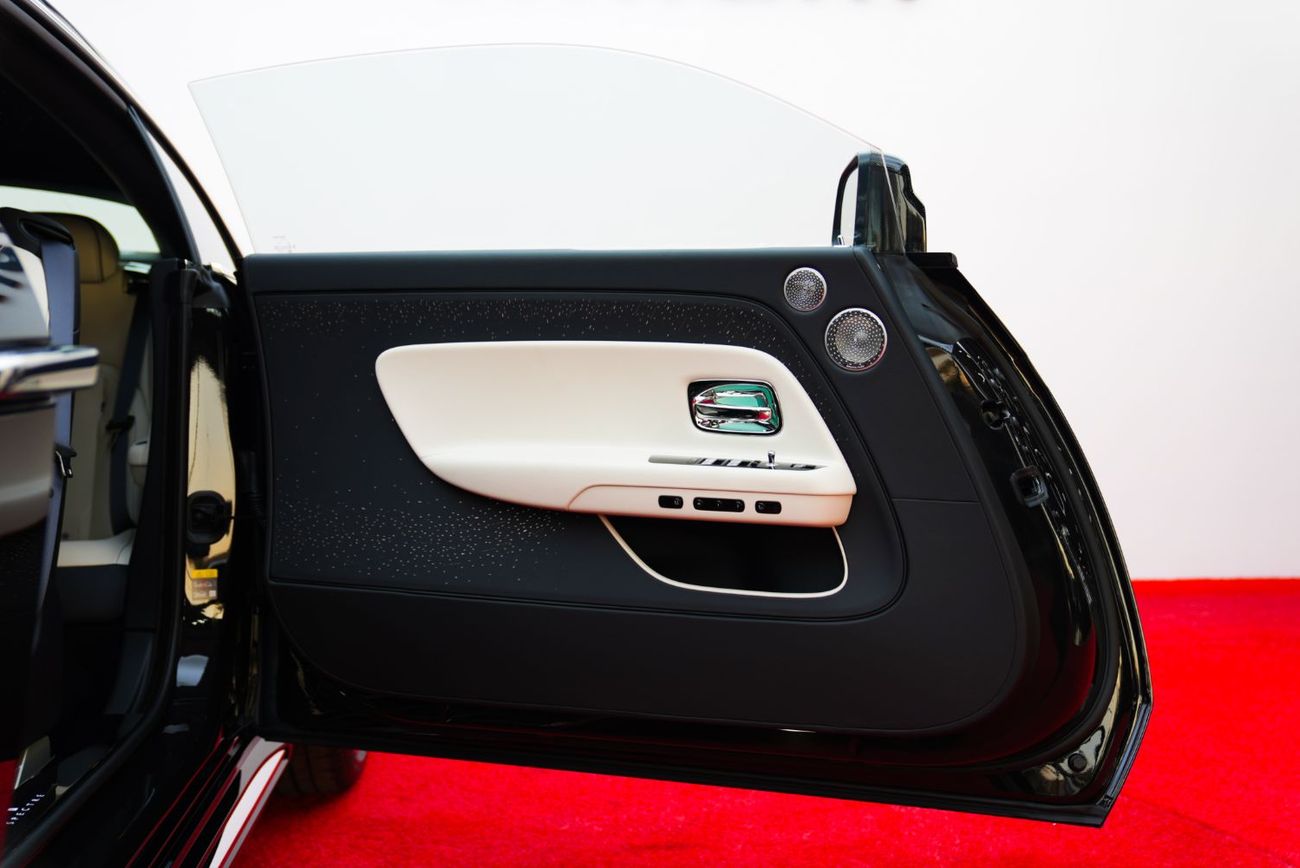 رولز رويس سبيكتر Brand New Rolls Royce Spectre