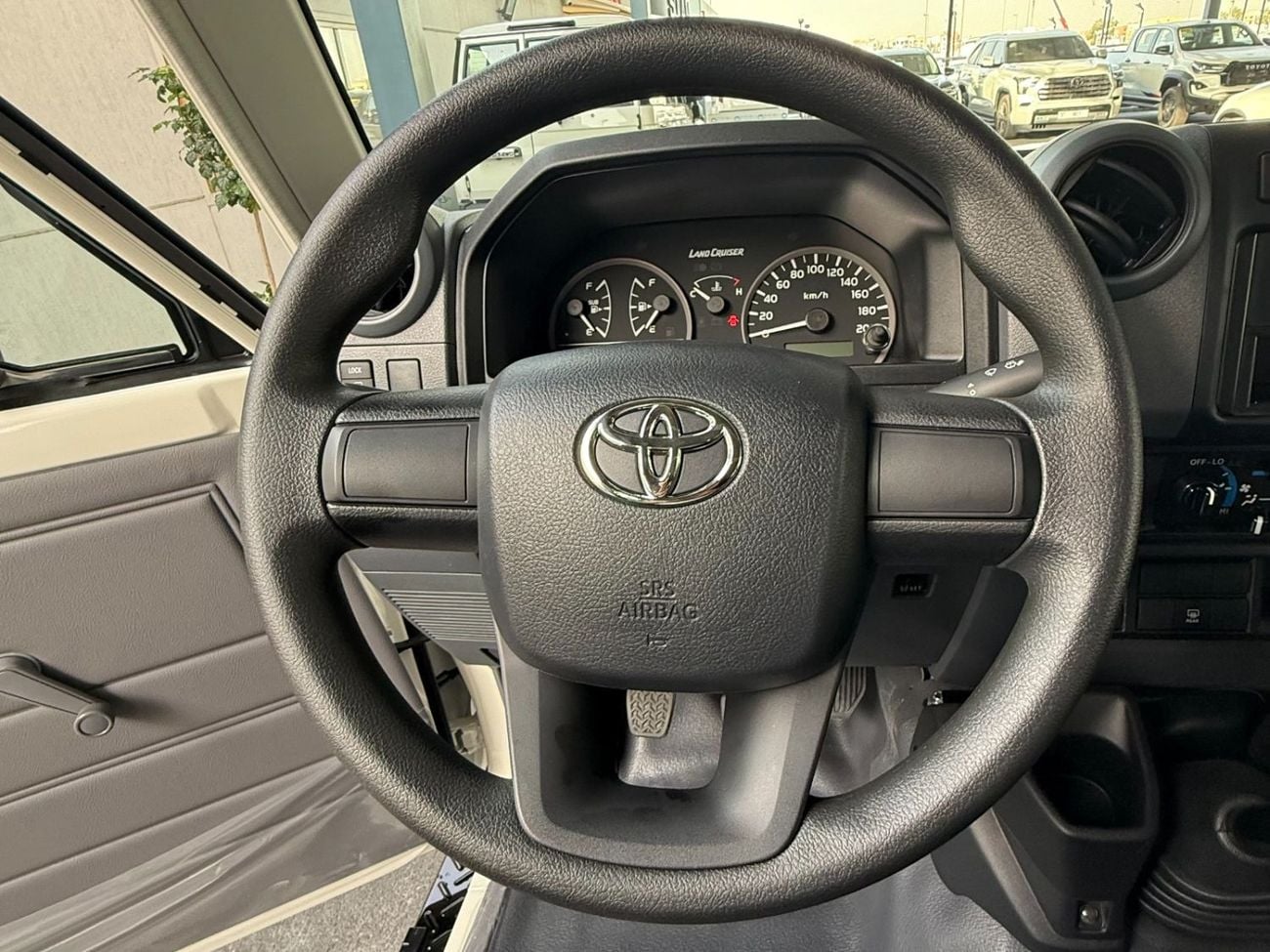 Toyota Land Cruiser 70 **EXPORT ONLY**التصدير فقط خارج الخليج***
