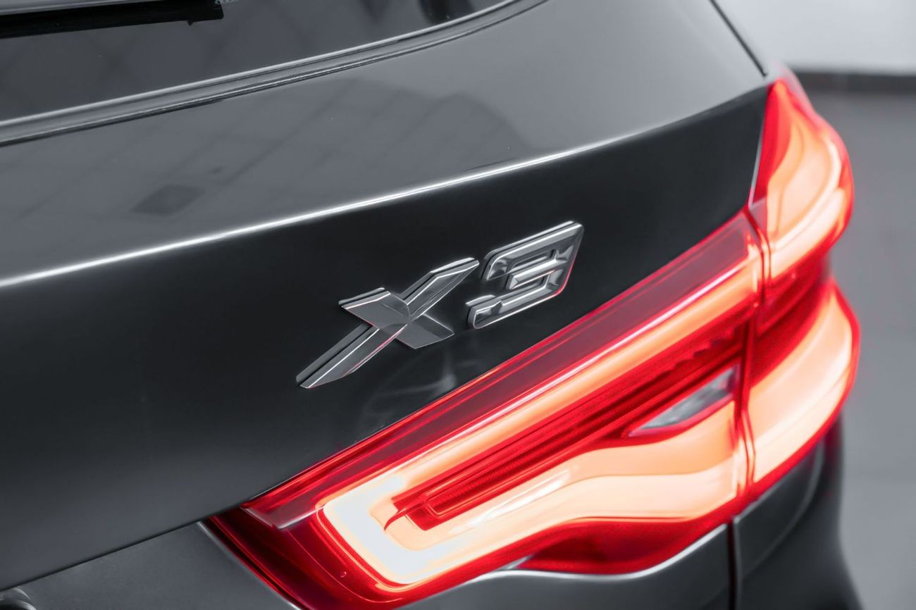 BMW X3 xDrive 30i 2.0L