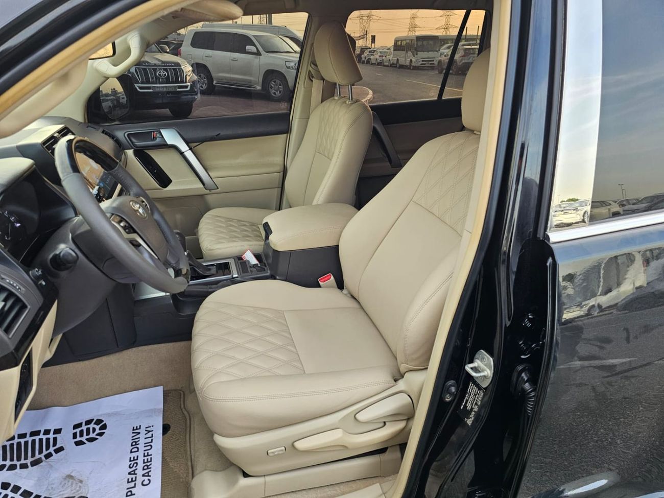 Toyota Prado Toyota prado 2019Model 2.7 v4 AWD 4x4 petrol engine Colour Black Transmission Automatic Interior.Beg