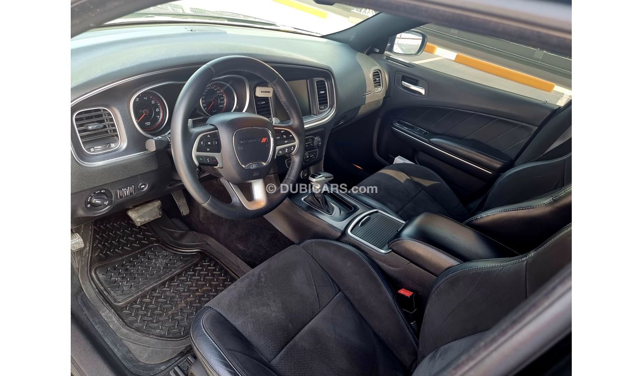 Dodge Charger 5.7 litre V8 Hemi