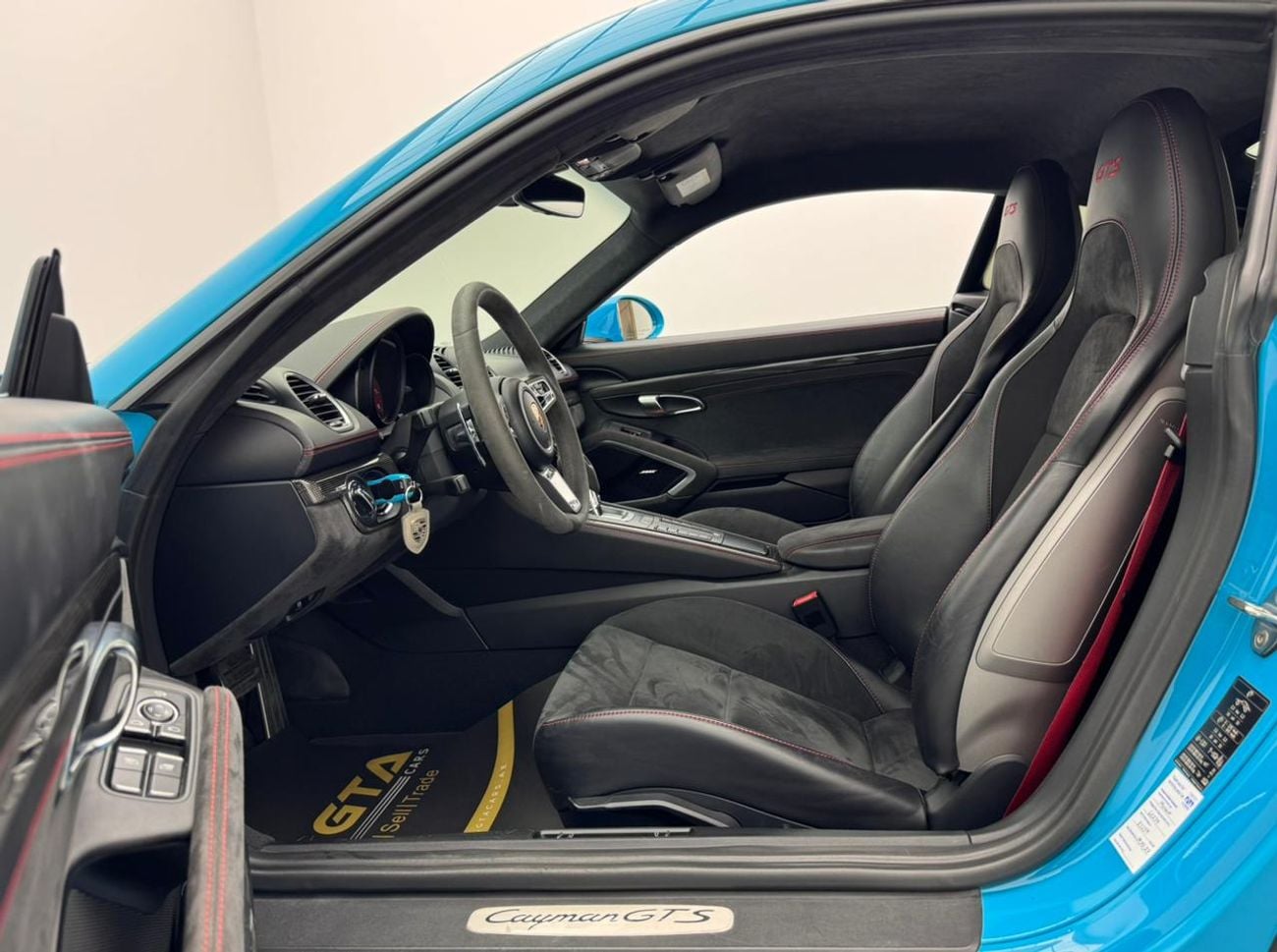 Porsche 718 Cayman GTS 2.5L 2019 Porsche 718 Cayman GTS, December / 2026 Porsche Warranty, Porsche Service History, GCC