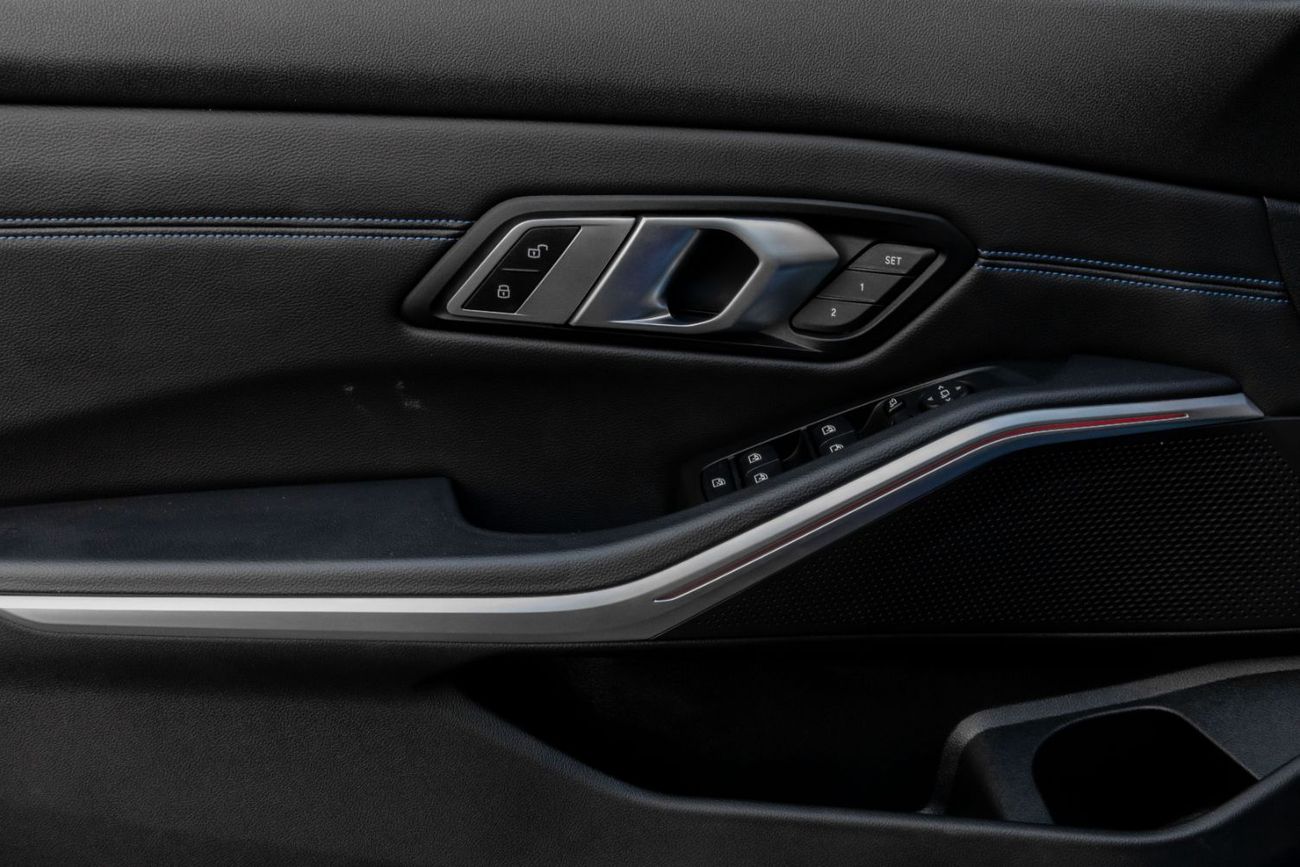 BMW 320i 320i | 1,959 P.M | 0% Downpayment | BMW 3-Series M-Kit!