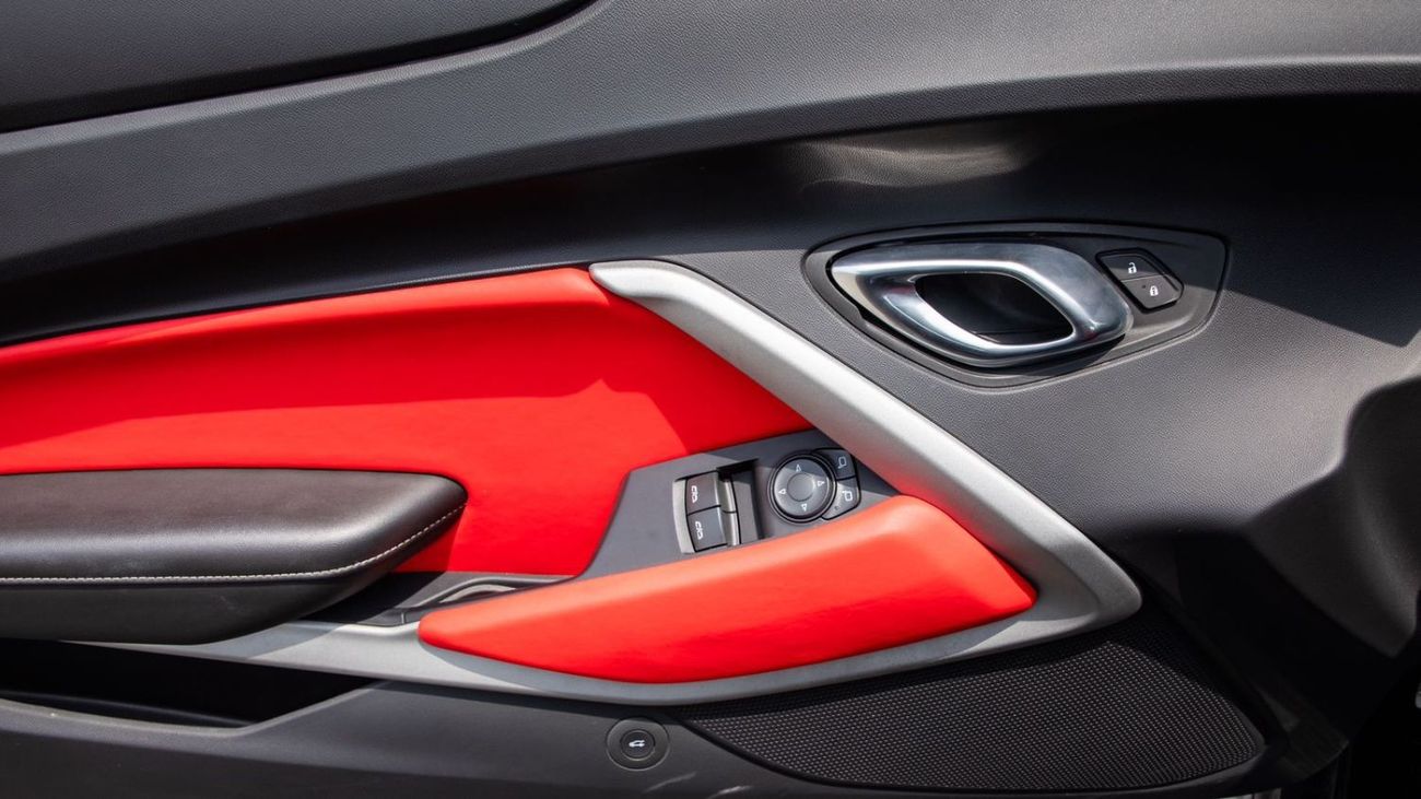 Chevrolet Camaro 1LT