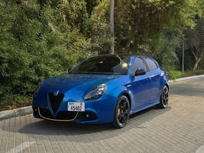 ألفا روميو جوليتا فيلوتشي 2021 – GCC Specs – 1.75L 4-Cylinder 241 HP – Perfect Condition