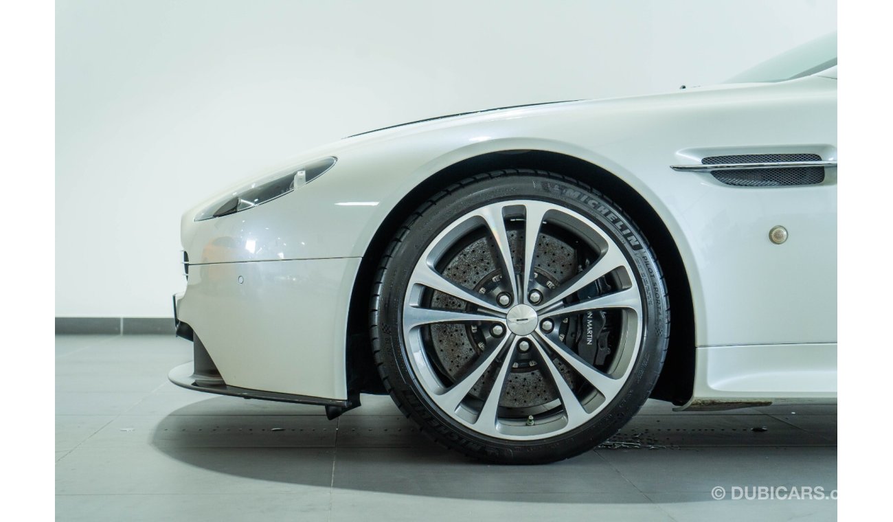 Aston Martin Vantage 2010 Aston Martin Vantage  6.0L V12 Manual 510 BHP / Full Aston Martin Service History