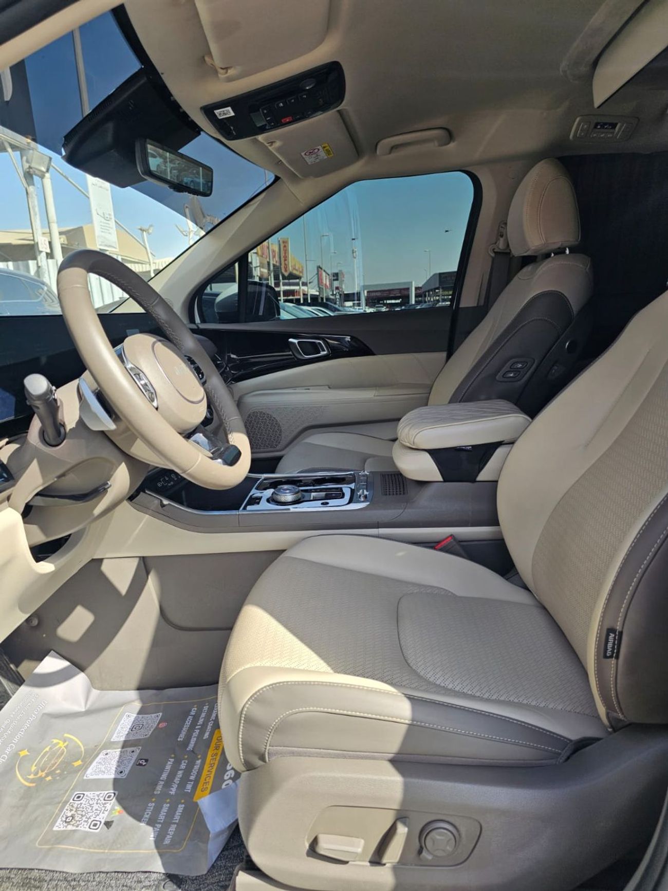 Kia Carnival Hi limousine vip 3.5L Automatic. Van