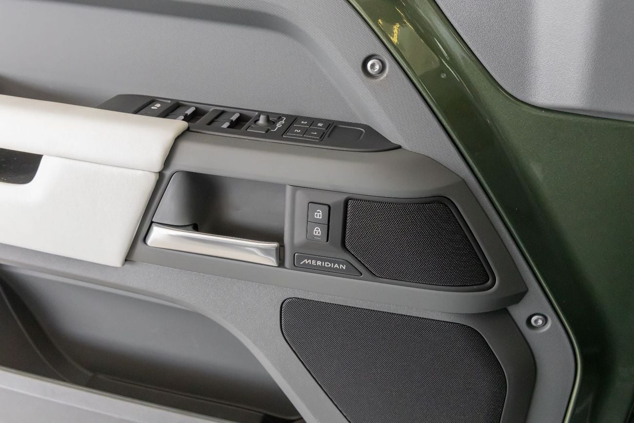 Land Rover Defender Land Rover Defender | 110 X-Dynamic HSE (P400) | GCC Specs | 2026 (Export)