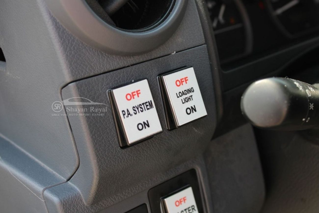 Toyota Land Cruiser LHD LC78 AMBULANCE 4.2L DSL V6 4WD 3DR MT 2025MY | FOR EXPORT