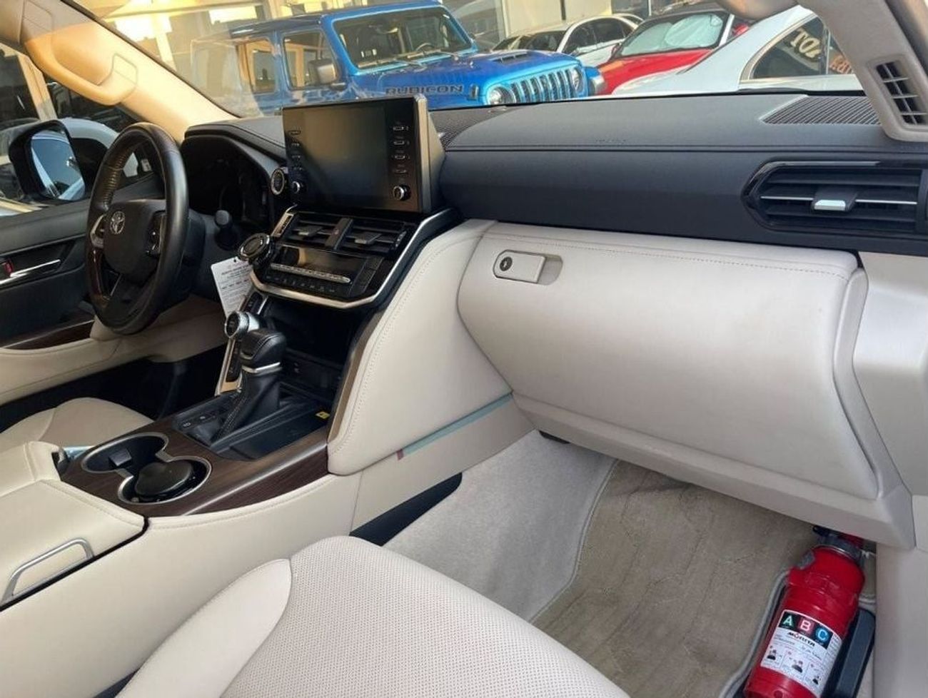 تويوتا لاند كروزر GXR