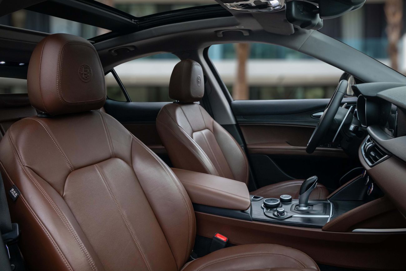 ألفا روميو ستيلفيو Stelvio | 1,371 P.M | 0% Downpayment | Adaptive Cruise | Warranty | Pan Roof!