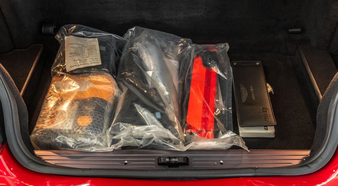 أستون مارتن DB9