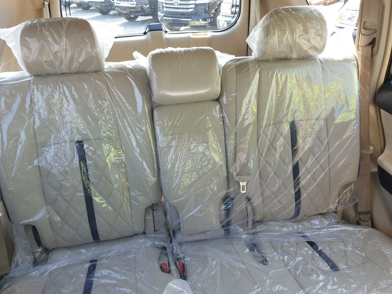 Toyota Prado 2.7L - TXL - 4X4 - PETROL