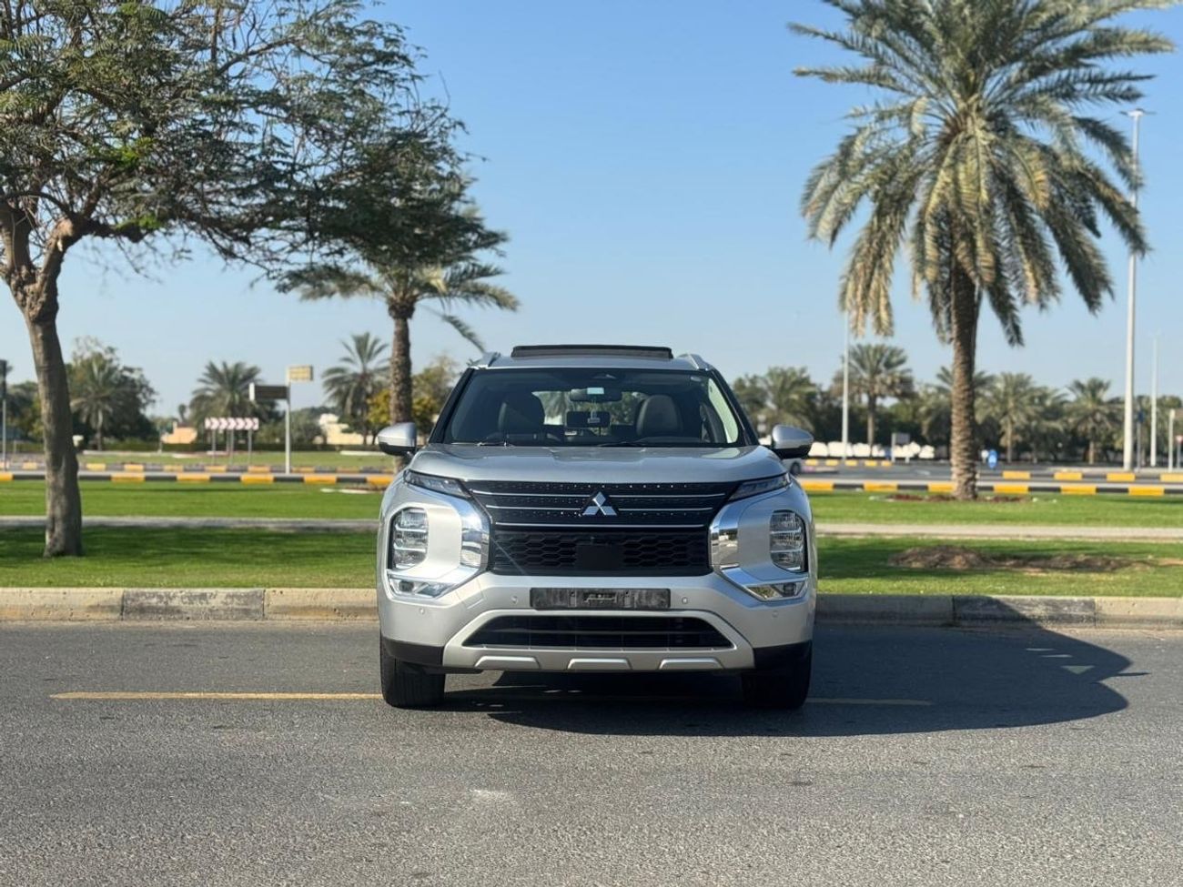 Mitsubishi Outlander GLX Super High 2.4L