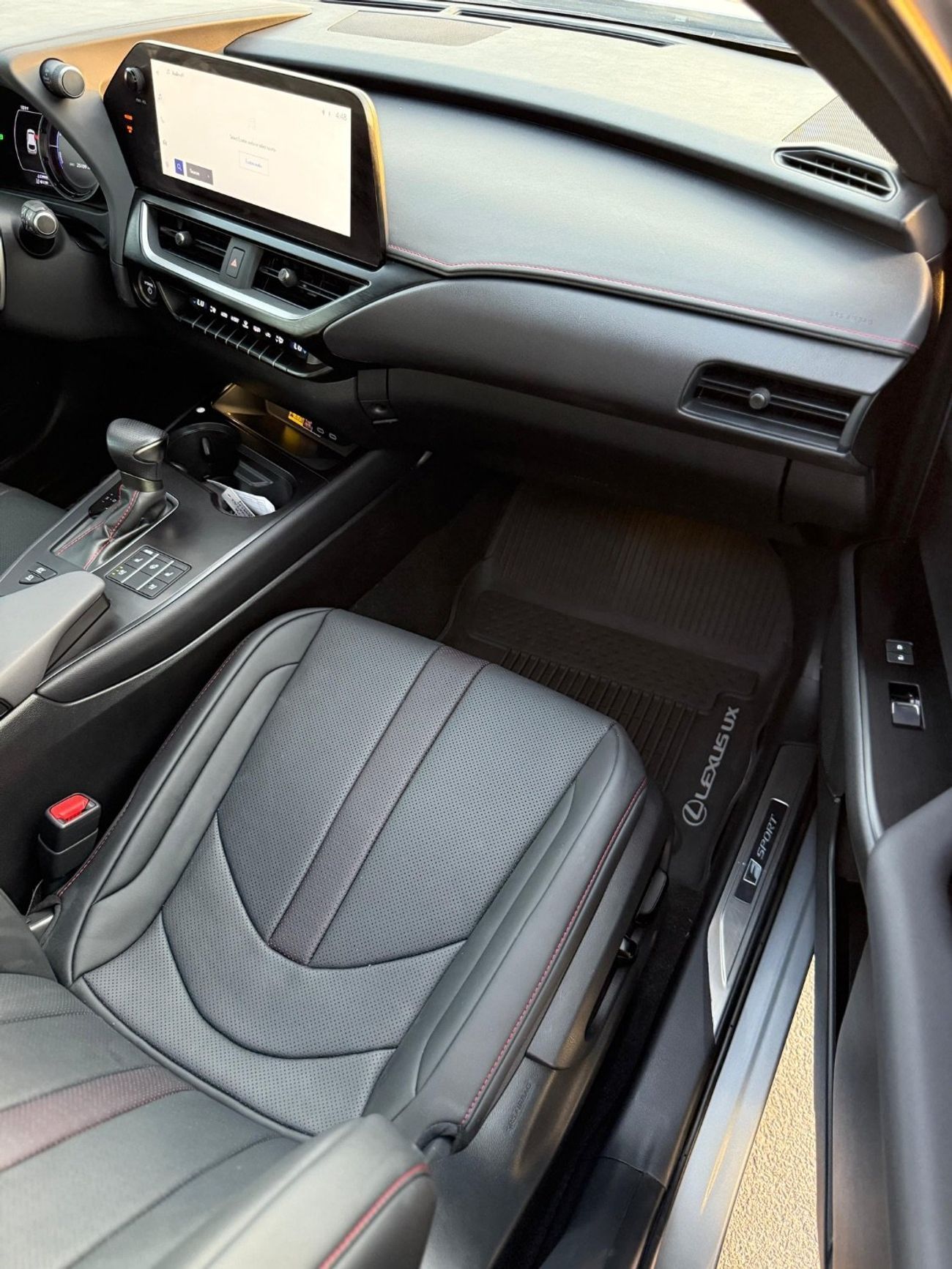 Lexus UX250h F-Sport Hybrid handling 2023 Full Option